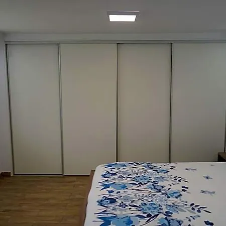 Dom Na Skarpie Kasina Wielka