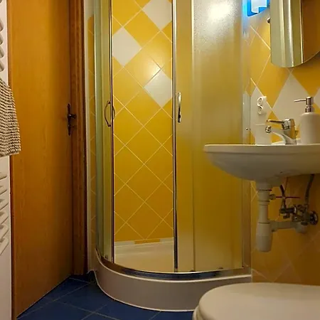 Dom Na Skarpie